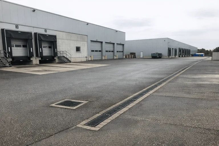 Industriegelände für gewerbliche Kanalreinigung